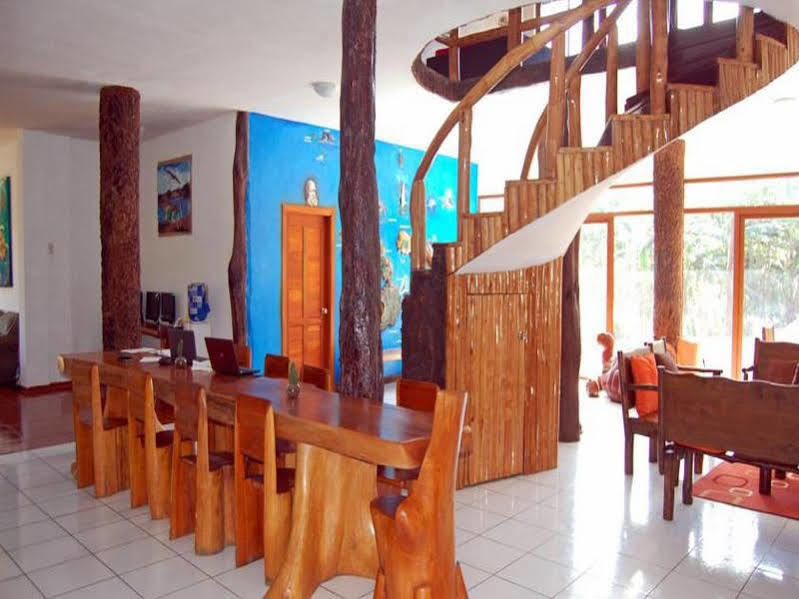 Casa Natura Galapagos Lodge Bellavista  Exterior photo